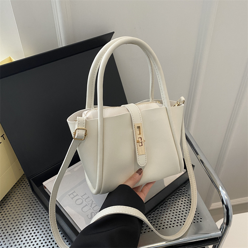 Commuting Textures Simple Fashion Korean Style Handbag 2024 Spring New All-match Ins Textures Crossbody Tote Bag