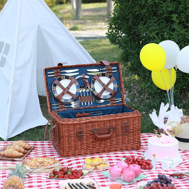 Cesta de picnic de gama alta de comercio exterior cesta de picnic tejida a mano de mimbre con cesta de verduras cesta tejida a mano de especificación múltiple