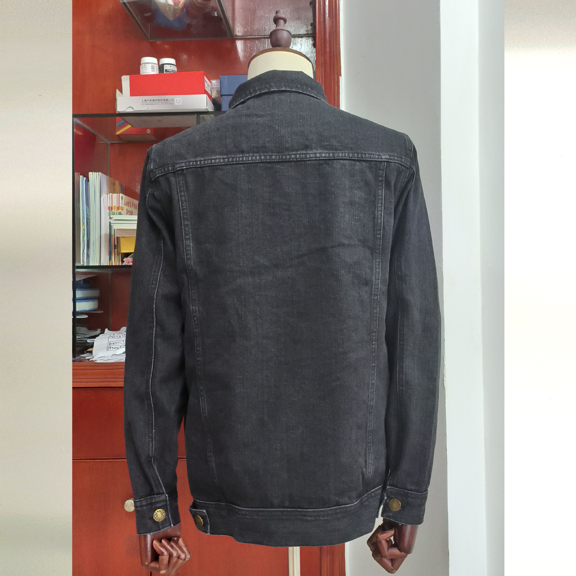 Giacca di jeans uomo – stile americano elegante e alla moda_voghion.com