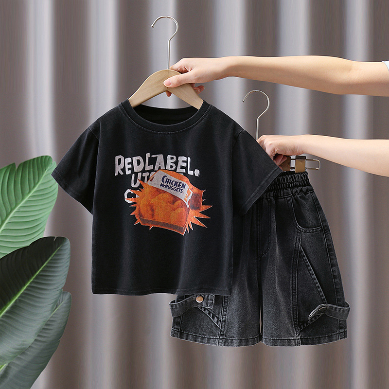 7402 Traje de camiseta de manga corta para niños Estilo fino de verano Estilo occidental Trendy Ropa para niños Chico Red Red Fried Street Summer Conjunto de dos piezas 5