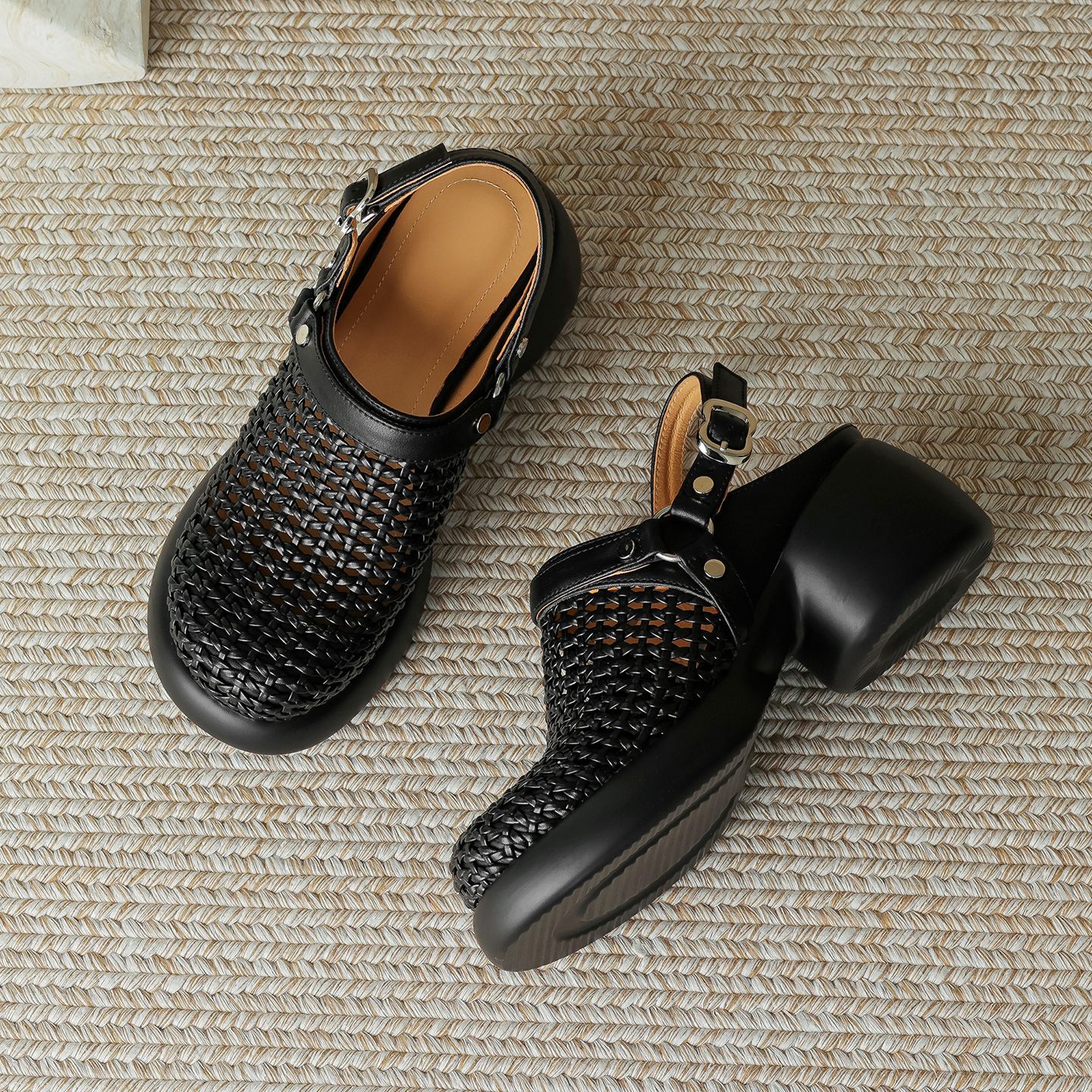 Sandal cao gót nữ mũi hở đế dày gót 6 cm phong cách dệt — đen