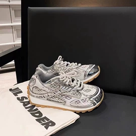 女式运动单鞋;女式休闲单鞋;运动休闲鞋