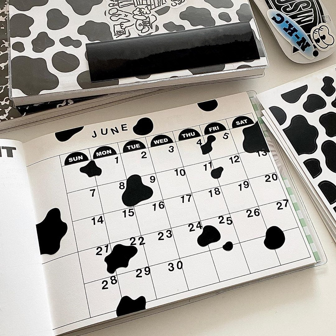 Schwarz Weiß Kühe Muster Gestreiften Notebook Dekorative Material Aufkleber 1 Stück display picture 4