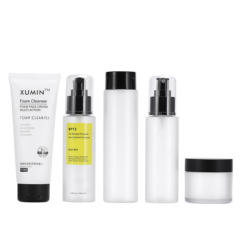 Productos DE CUIDADO DE LA PIEL Xumin traje 100mlpet botella de spray 50g botella de crema de inyección botella de loción de bomba de presión esmerilada