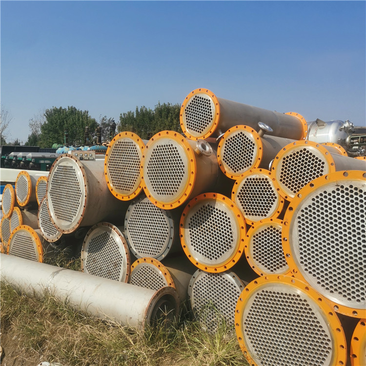 销售二手卧式 304不锈钢列管冷凝器 二手水循环冷却冷凝器