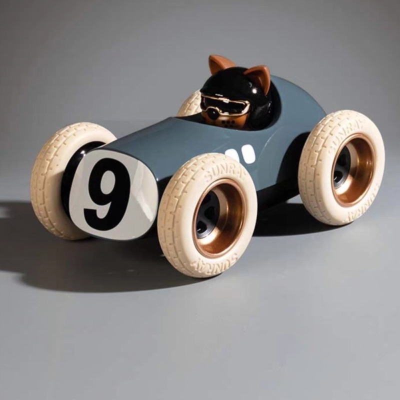 Egger 스포츠카 크롤러