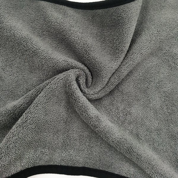 Coral double-sided two-color hygienic towel