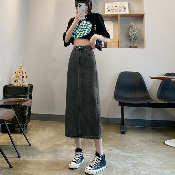 Spring long fitted denim skirt