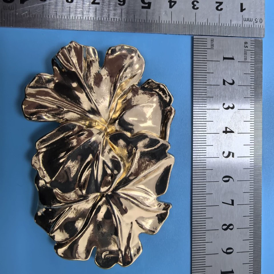 Заводская горячая распродажа новая мода женская легированная пряжка ремня тренда брюки одежда с декоративными фурнитурой