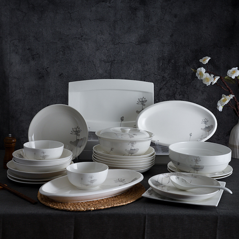 Round Table Plate Hotel Creative Personality Soup Plate Chinese Style Ceramic Plate High-end Restaurant Commercial Company Entertainment Round Table Plate Hotel Creative Personality Soup Plate Chinese Style Ceramic Plate High-end Restaurant Commercial Company Entertainment