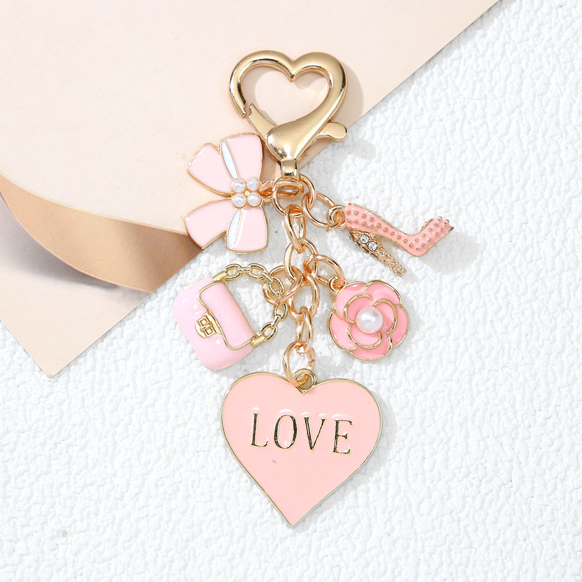Llavero Colgante de Aleación Esmaltado, Decorativo para Bolso y San Valentín image 7