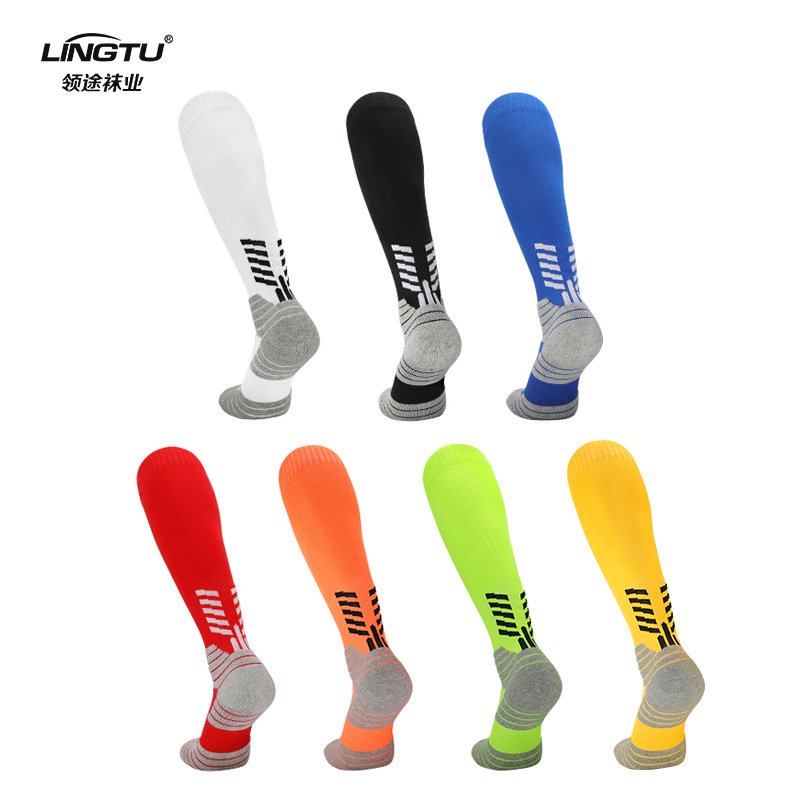 Unisex/Men and women can sport color matching high tube socks