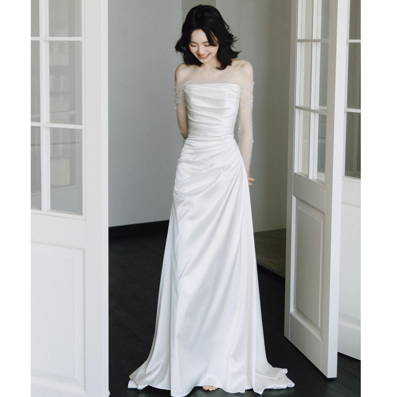 Off-shoulder Light Wedding Dress Simple Travel Shot White Slimming High-end Bride Wedding Super Fairy Welcome Outgoing Yarn Dress