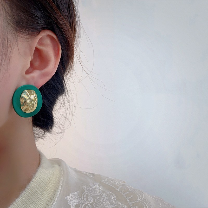 Korean Pleated Design Earrings Geometric Circle Earrings New Metal Earrings display picture 2