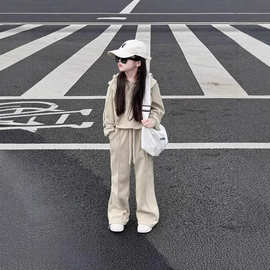 女大童短款抽绳卫衣套装春秋季2026新款洋气女孩休闲运动两件套