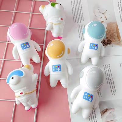 Spaceman astronaut children decompression toy pinch music vent student healing gift office desktop decoration