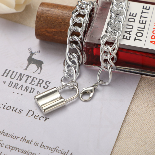 53535 European and American cross-border new products thick chain hip-hop style ankle chain creative ins cold style lock pendant alloy ankle chain 