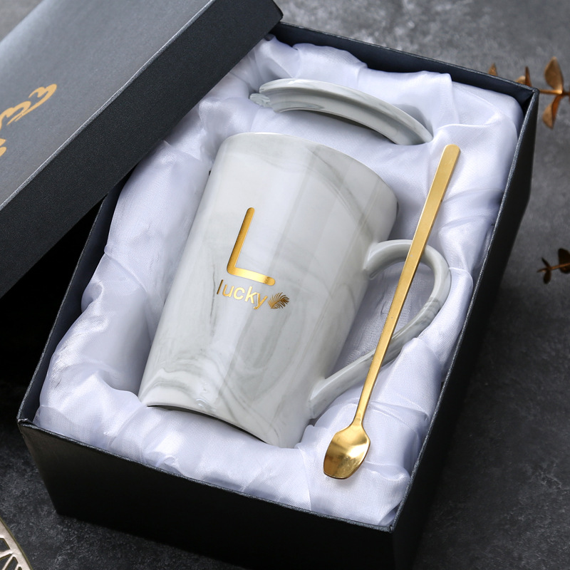 Tazas de cerámica de gran capacidad para hombres y mujeres con cubierta simple taza de café de leche de pareja de estudiantes taza de menú