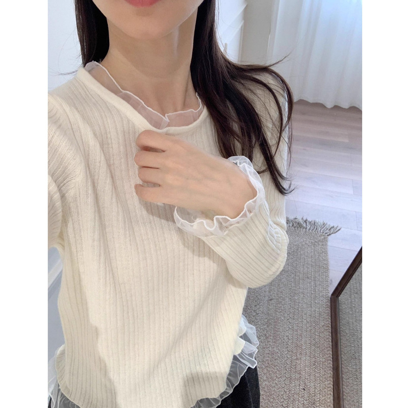Korean White Lace Splicing Long-Sleeved Knitwear for Women in Autumn and Winter with Beautiful Design and Beautiful Bottoming Shirt
