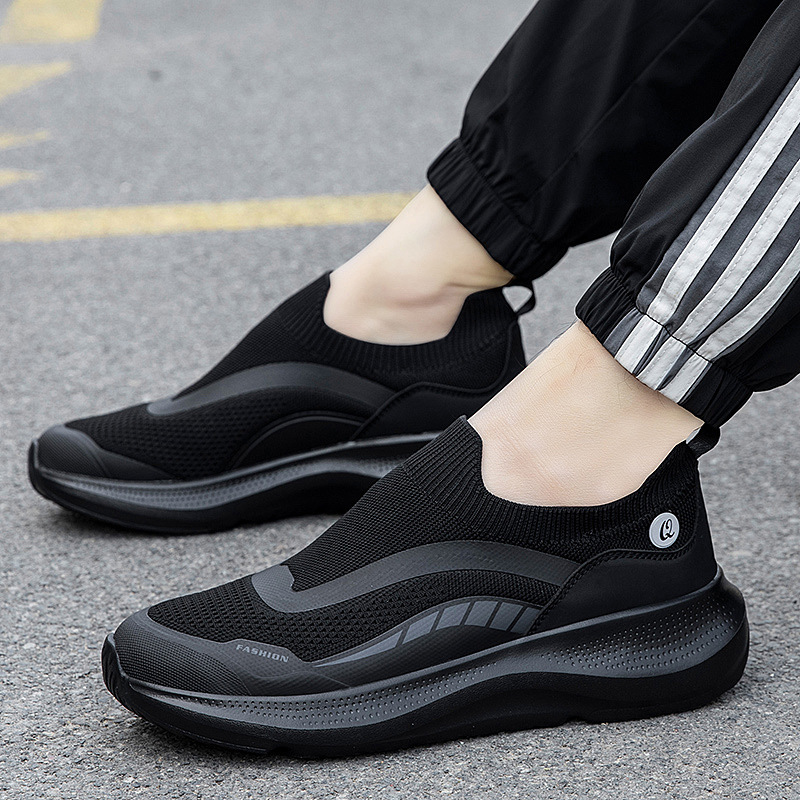 New Cross-Border Breathable Casual Soft-Soled Slip-On Sneakers for Men, Lightweight Mesh Shoes for Couples, Trendy Walking Shoes