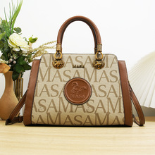 ���������eŮʿ�μ�б�������AͲ���͹ų���ӡ������Ůһ�����l