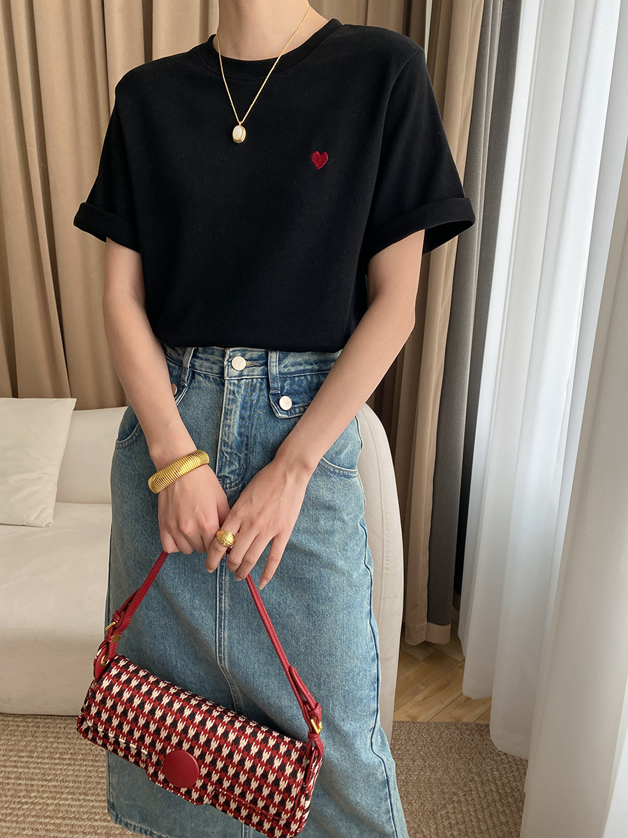Love Small Embroidered Shoulder Slimming Casual Short Sleeved T Shirt Loose Early Spring 11 Love Small Embroidered Shoulder Slimming Casual Short Sleeved T Shirt Loose Early Spring