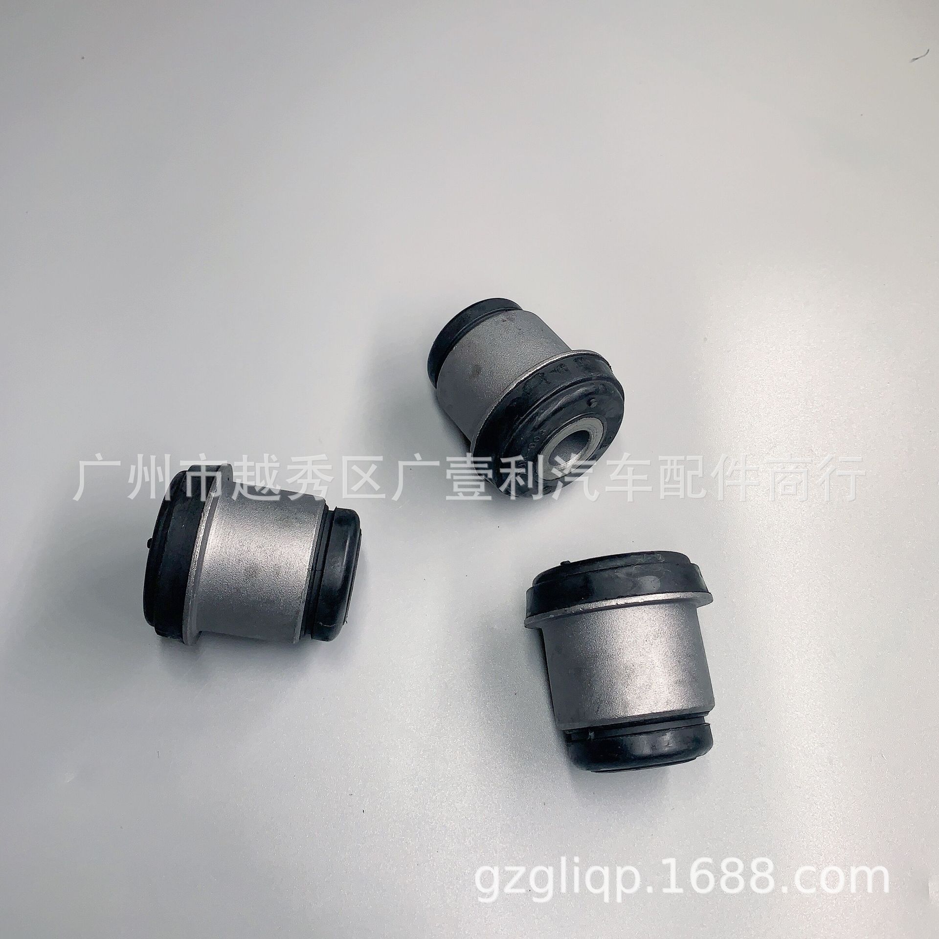 Applicable to MK335060 MK633970 Fusang CANTER upper suspension rubber sleeve
