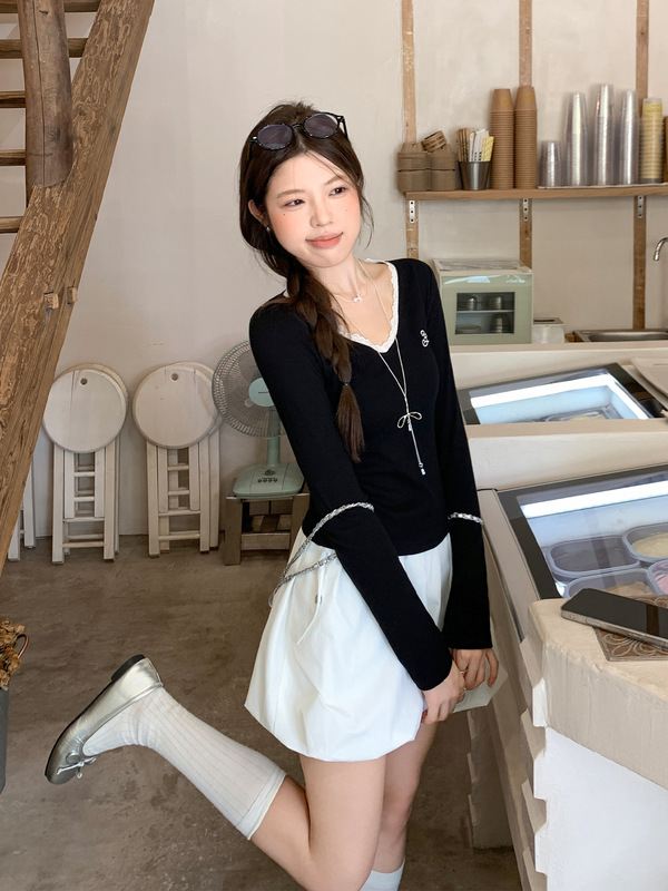 韩系大V领蕾丝花边刺绣打底衫长袖T恤女早秋穿搭修身显瘦内搭上衣|undefined