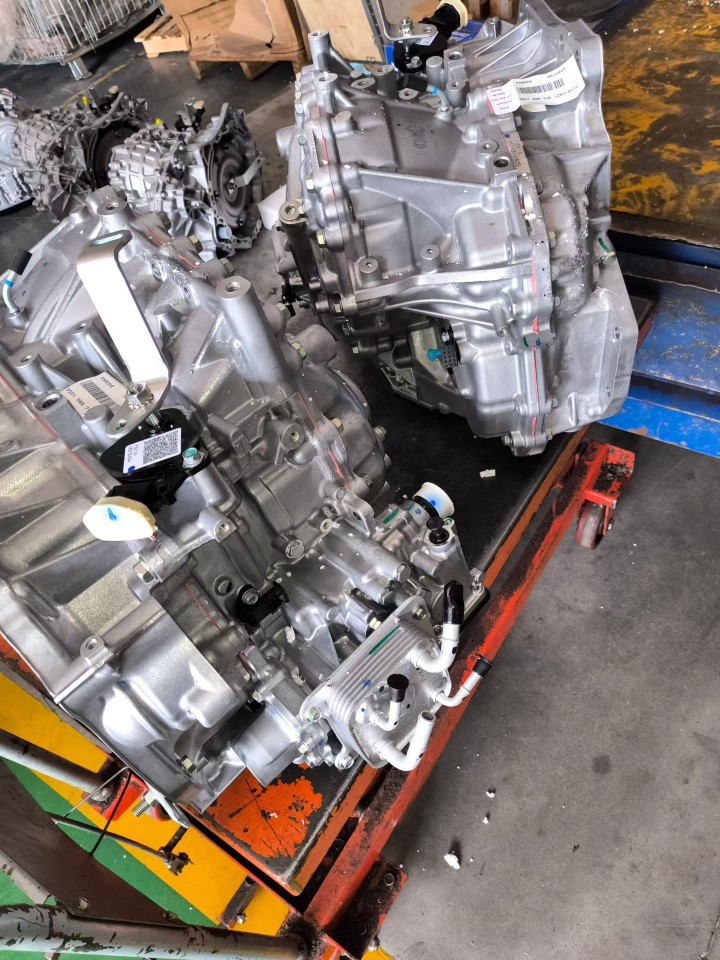 Jf017 Four-Wheel Drive 2.0 Is Suitable for Nissan Engine X-Trail 4Wd Automatic Transmission