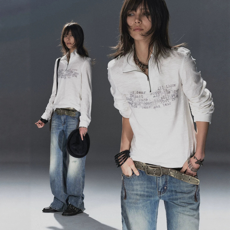 Punk-style white stand-up collar letter print long-sleeve t-shirt for women, loose and casual, versatile half-zip top for spring and autumn