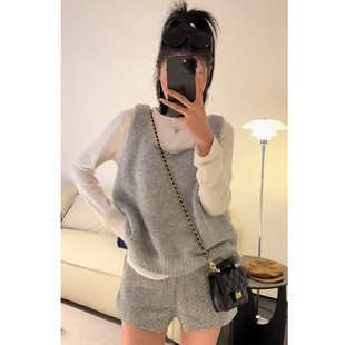 Niche Knitted Vest Vest Women's Fashionable Short Solid Color Sling Top 2024 Spring and Autumn Sweet Base