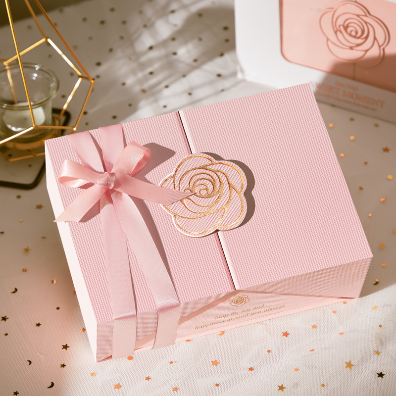 生日礼物盒化妆品礼盒空盒子三八妇女节礼品盒内衣睡衣包装盒