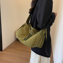 ���e�����]�����Ů2023�¿�ͨ�ڰٴ������У�@�μ�б�����ذ�