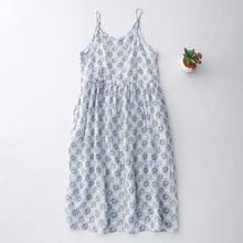印花棉麻连衣裙女2025夏季新款气质显瘦文艺小清新无袖碎花吊带裙
