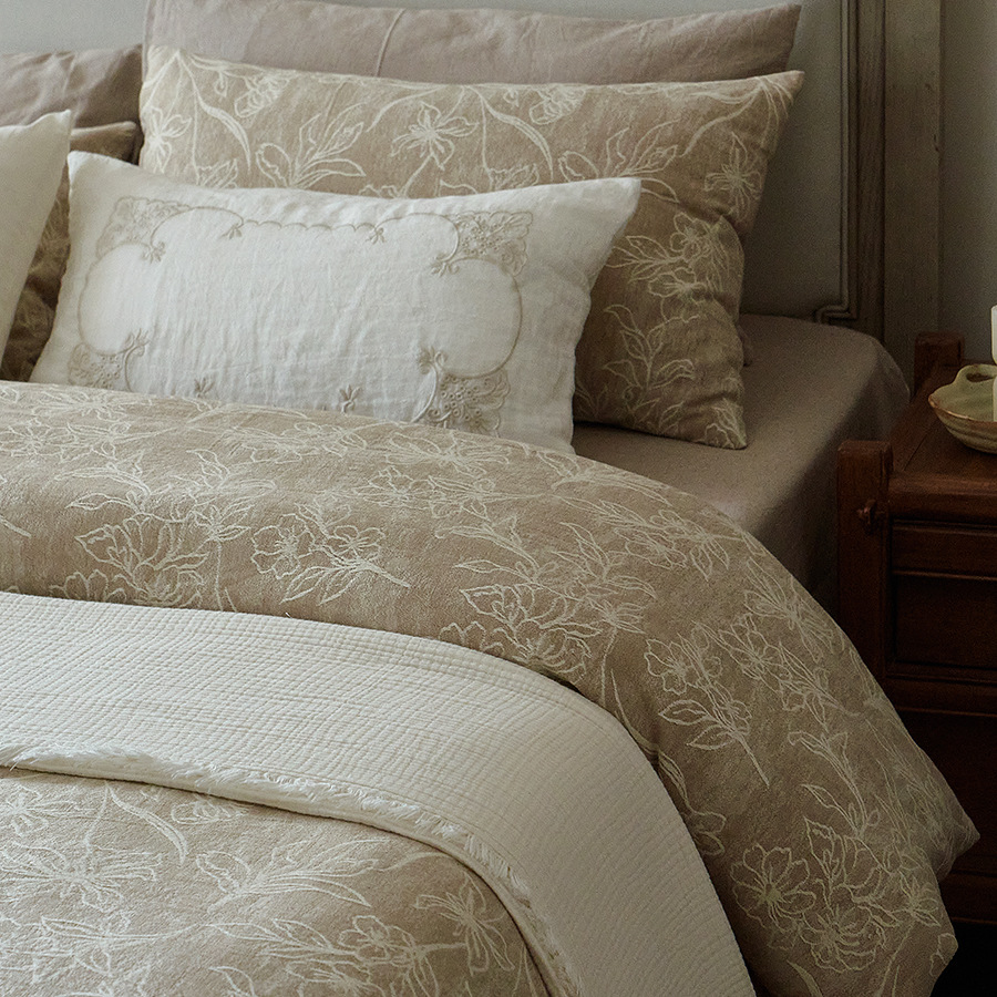 Slightly Rough-Feel Yarn-Dyed Cotton and Linen Four-Piece Set with a High-End Feel, Japanese-Style Embroidery Thread, 20% Linen, 80% Cotton Bedding for All Seasons