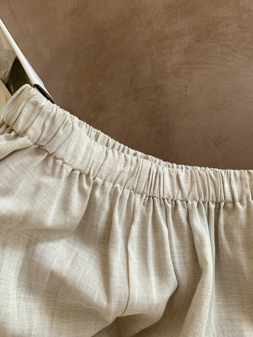 Quần culottes nữ ống rộng cạp cao chun eo viền ren dáng suông — màu trắng, xanh lá cây, yến mạch chi tiết 26