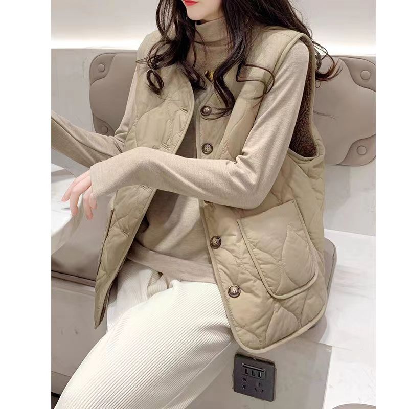 2026 Autumn/Winter New Quilted Lamb Wool down Cotton Vest for Women, Warm, Reversible, Simple Design