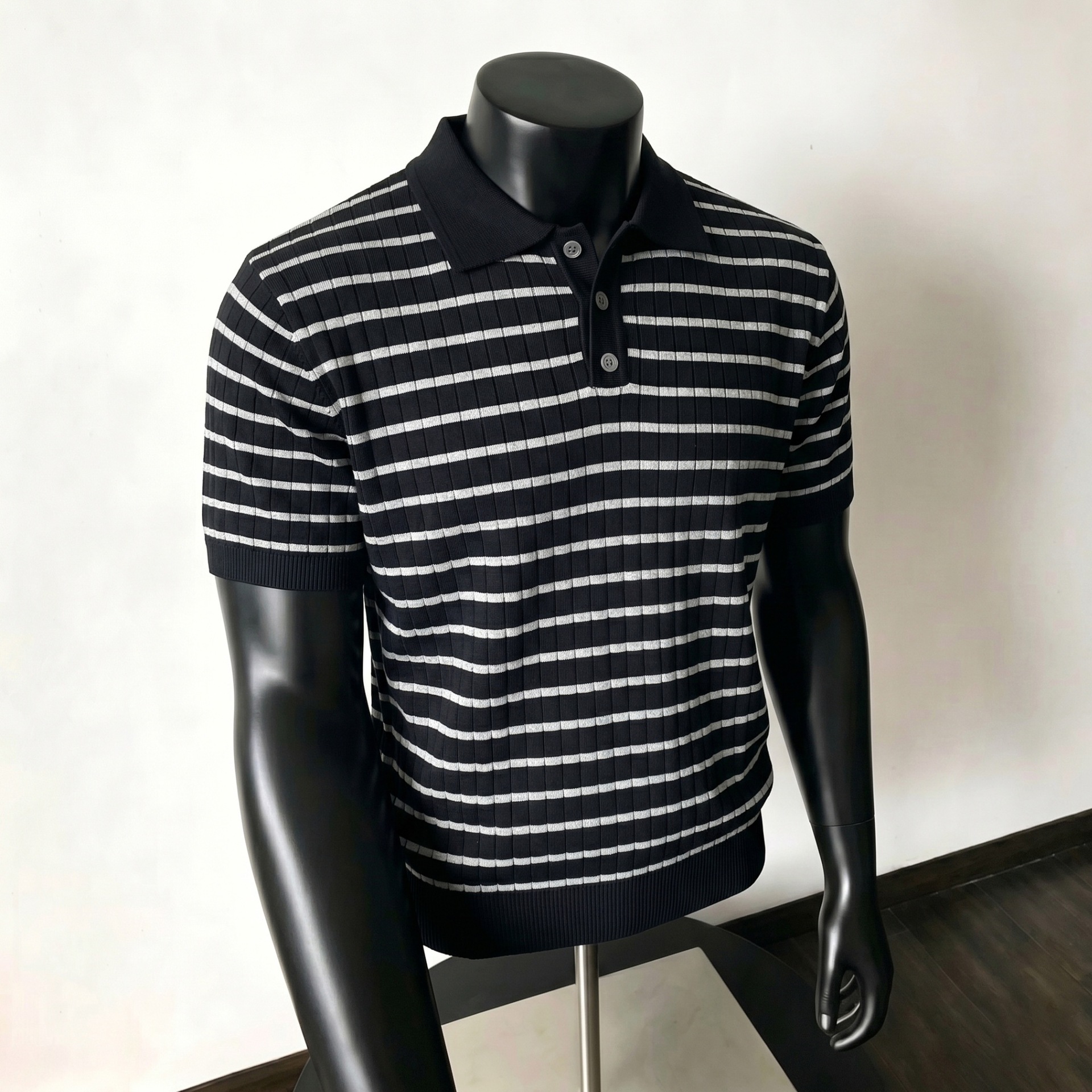 Camisas de polo camisetas de punto de manga corta camisetas a rayas de hombre texturas de alto nivel viejos ganancias de hielo seda verano fábrica transfronteriza al por mayor