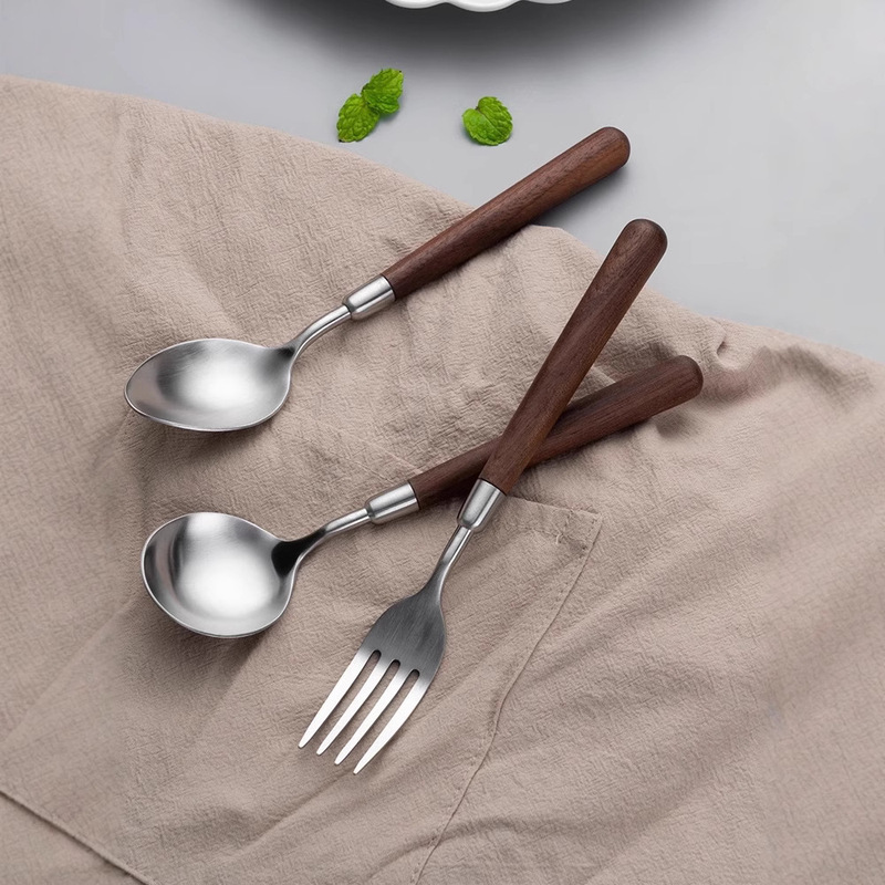 304 Stainless Steel Walnut Tableware Hotel Western Restaurant Spoon and Fork Set Retro Solid Wood Handle Dessert Spoon and Fork