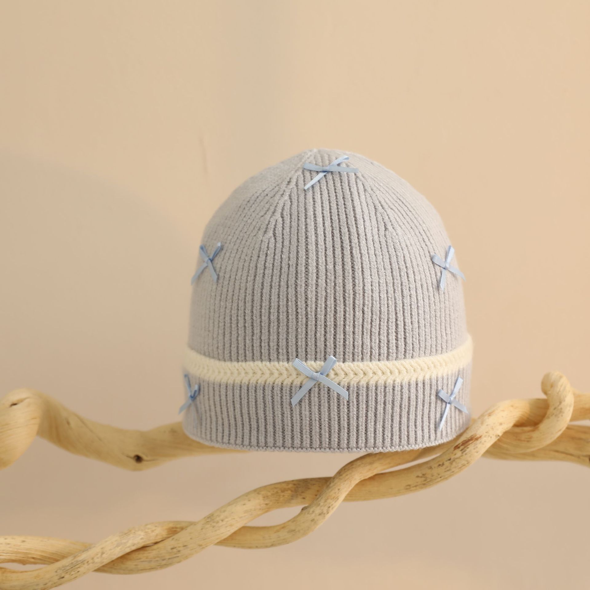 ¡Eso es dulce! Sombreros de alambre de punto de arco para niñas otoño y invierno innings dulces y gruesos nuevos sombreros fríos cálidos