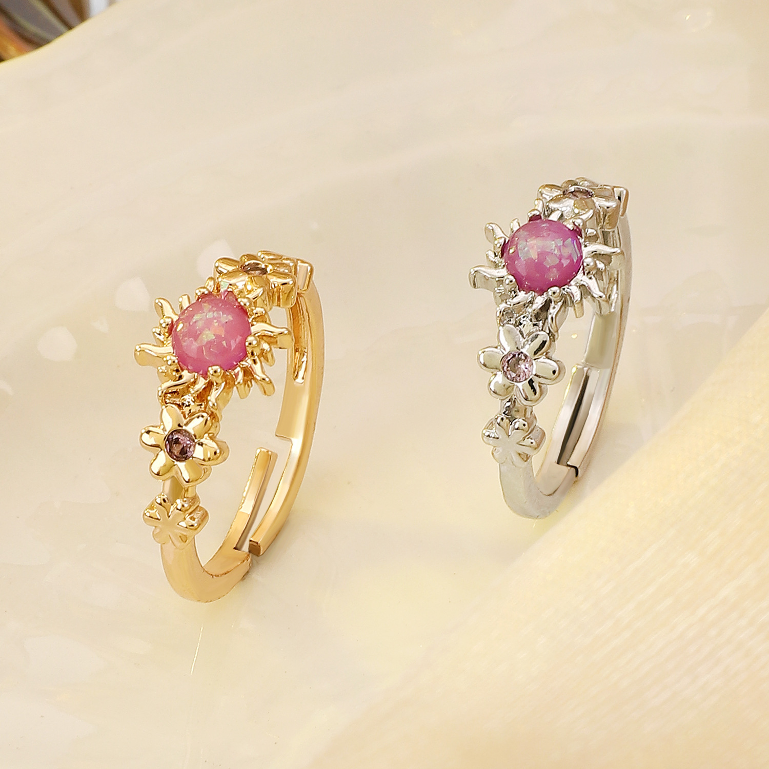 Alloy Material Elegant Simple Style Flower Alloy Plating Couple Unisex Open Rings