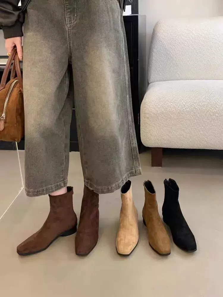 Маленькие ботильоны женские ботинки 2024 новые осенние и зимние тощие ботинки дикие толстые каблуки бархатные корейские короткие ботинки