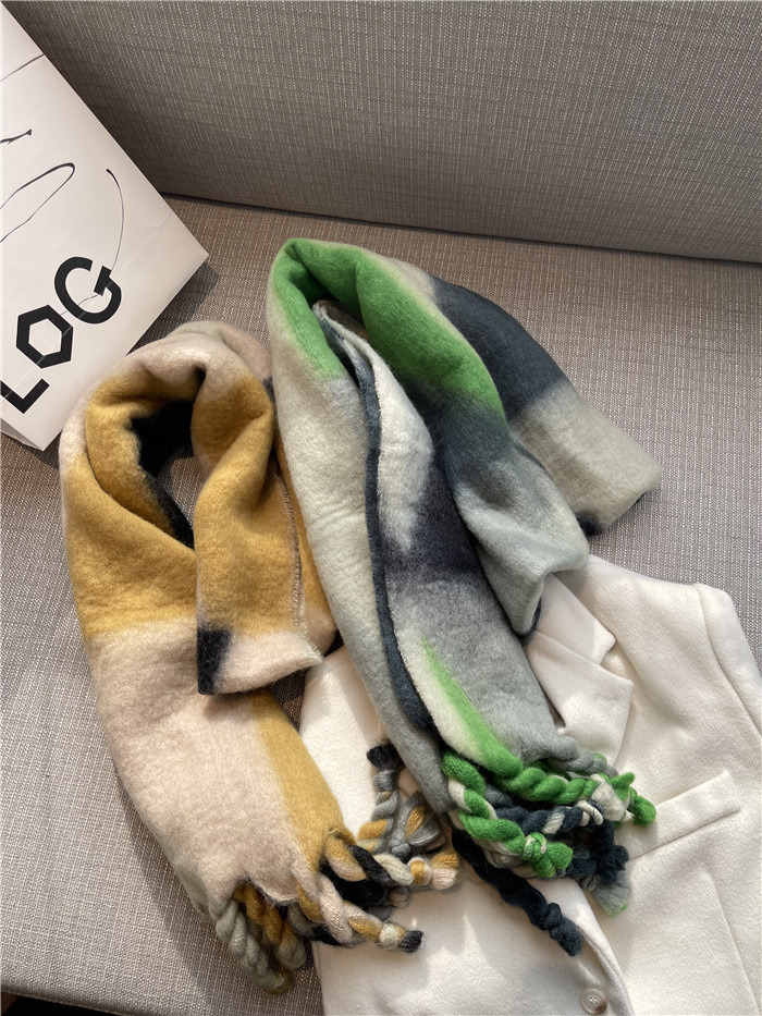 Korean Ins2023 new winter geometric color gradient mohair fringe scarf for women's shawl with two necklaces_voghion.com