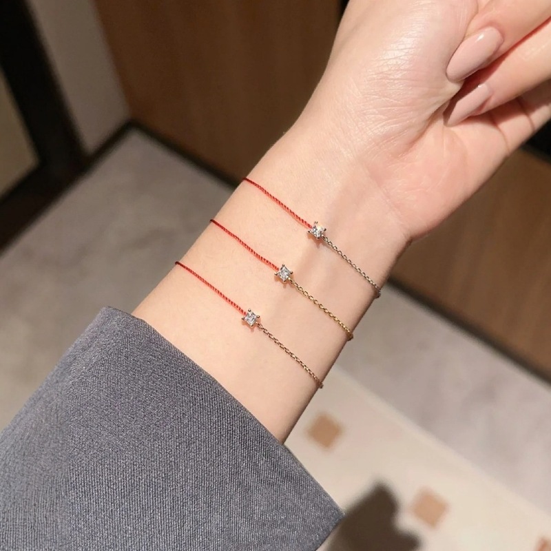 Redline French-Style French Moon God Paris Small Square Diamond Red Rope Bracelet for Good Luck in the Year of Birth, Same Style Gift Original Label
