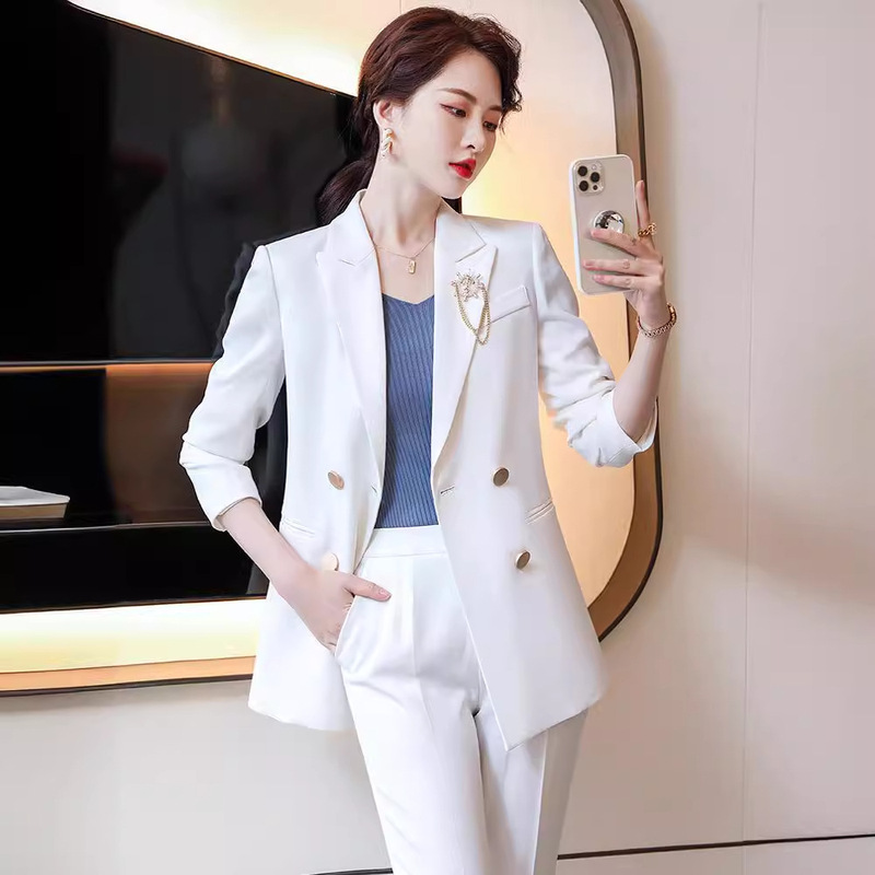 Women's Suit Set in White and Red, Fashionable, Elegant, Simple, New High-End Professional Blazer for Ladies