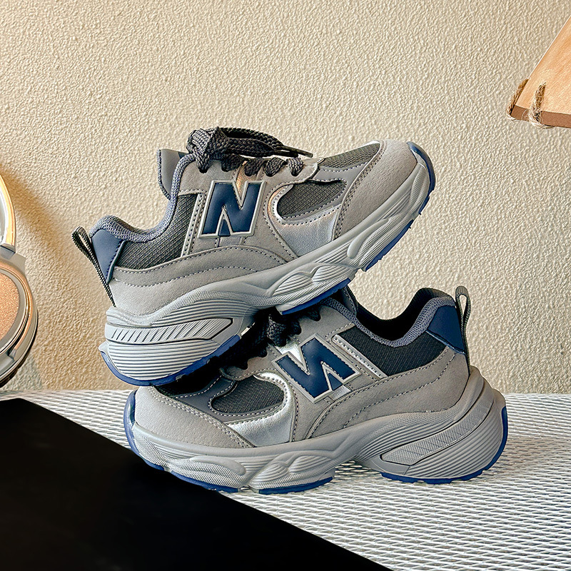 Zapatos de niñas 2025, nuevos zapatos deportivos para niños, zapatos de papá para niños, zapatos de running coreanos con suela suave