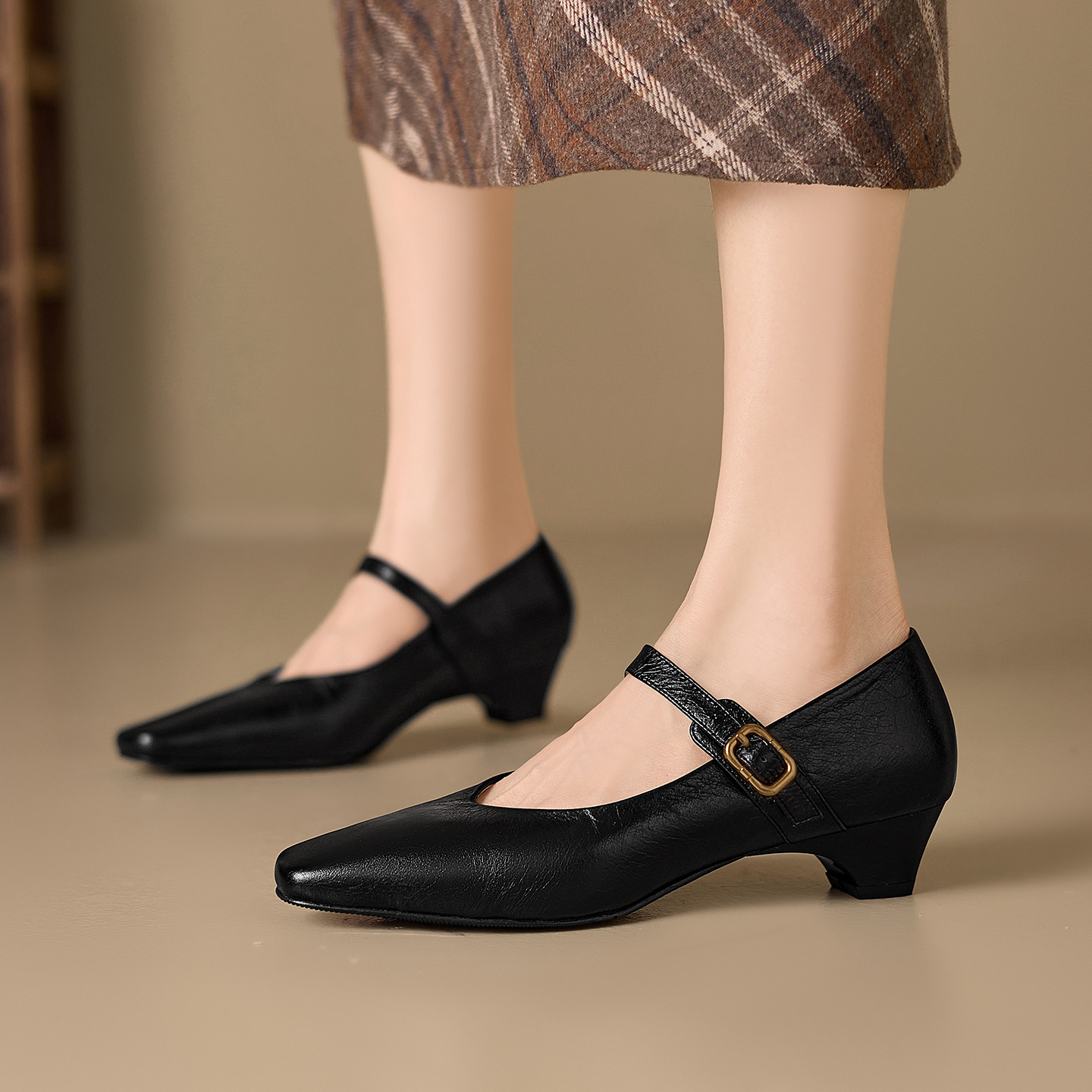 Giày Mary Jane nữ mũi vuông gót thấp 3,5 cm quai ngang khóa chữ T — đen