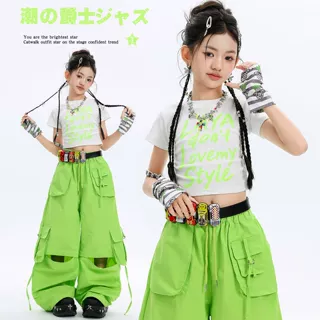 女童爵士舞演出服韩版字母T恤工装裤套装绿色短袖时髦炸街走秀服