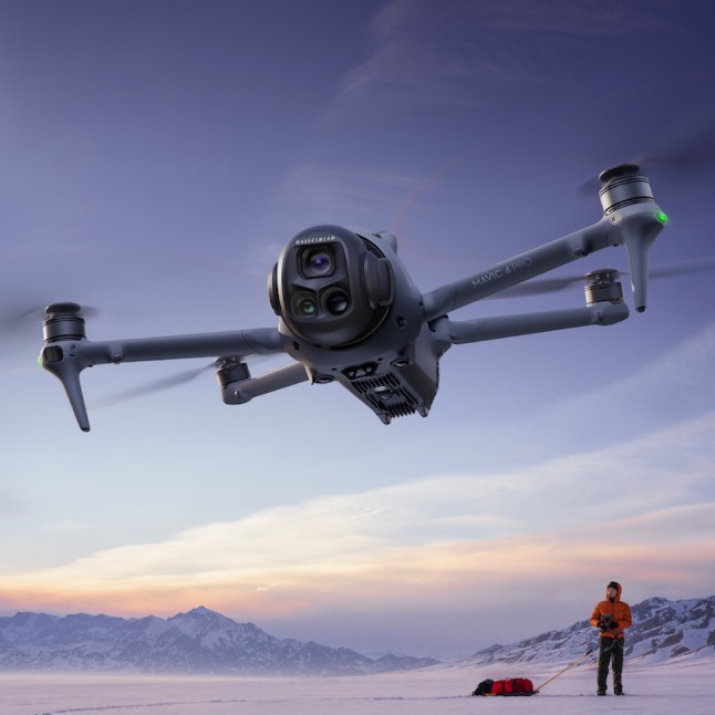 大疆DJI Mavic 4Pro无人机御4Pro旗舰三摄哈苏相机超稳图传高清影