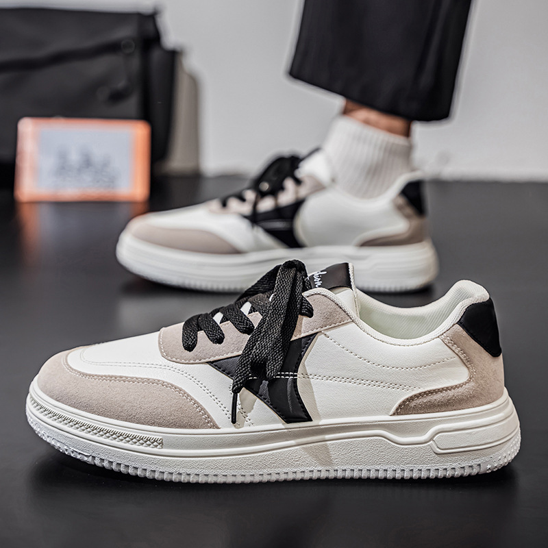 Zapatos de hombre nuevos 2025 deportes casuales de verano coreanos tendencia versátil nicho suave para hombres zapatos de skate de altura baja